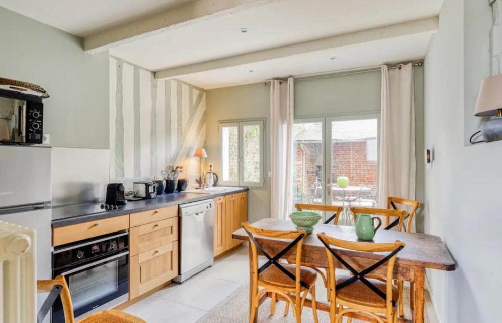 Maison De Charme Beaumont, Proche Deauville Bagian luar foto